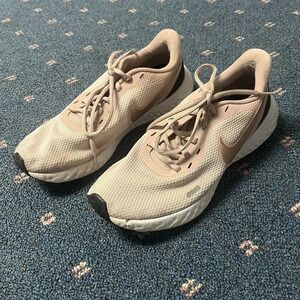 Nike Womens 8.5 Revolution 5 BQ3207-600 Pink Running Shoes Sneakers‎ Barely Rose